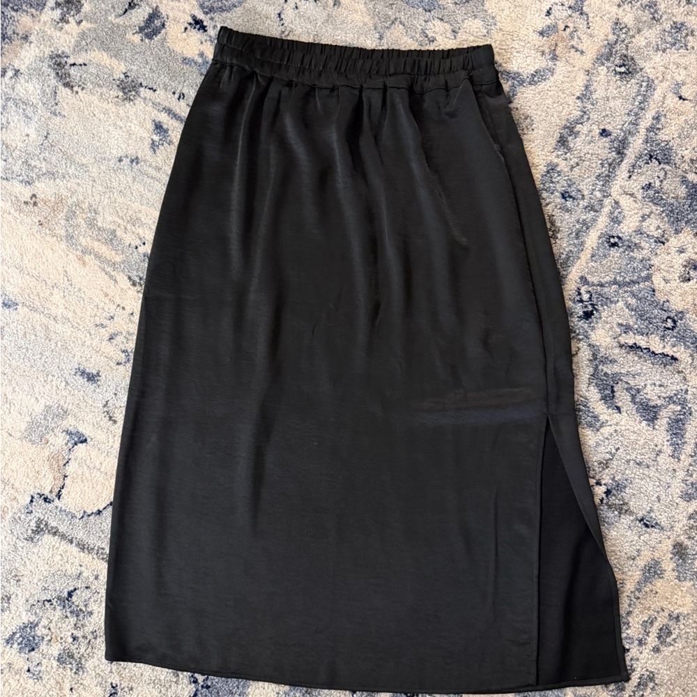 GAP Black Satin Midi Skirt